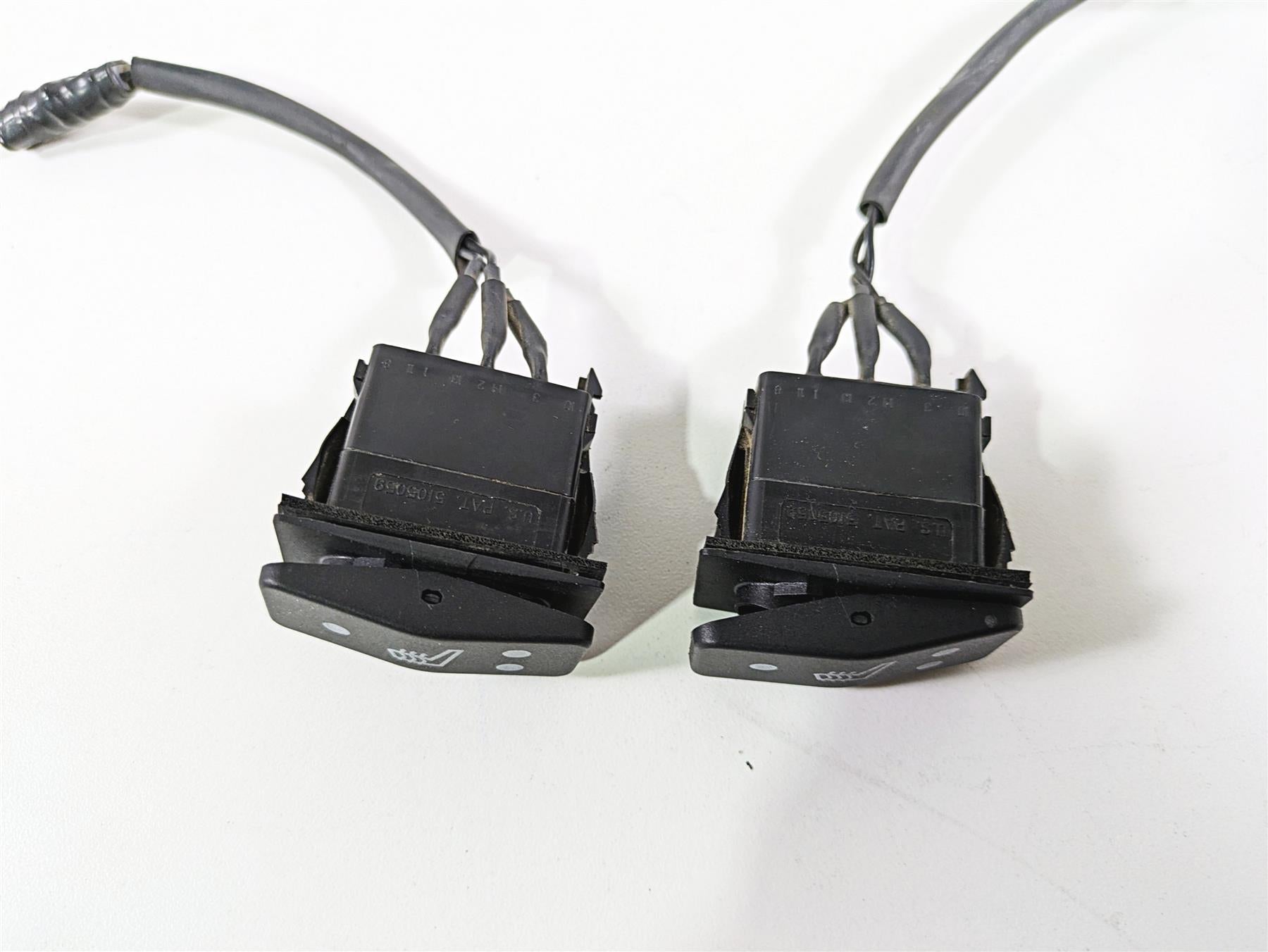 2015 Triumph Tiger Explorer XC Heated Seat Heater Switch Set {{ shop.shopifyCountryName }} - Mototech271
