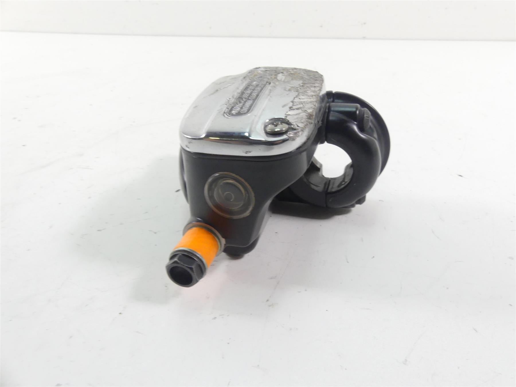 2011 Harley VRSCF Muscle Rod Front Brake Master Cylinder 11/16" 44551-08F {{ shop.shopifyCountryName }} - Mototech271