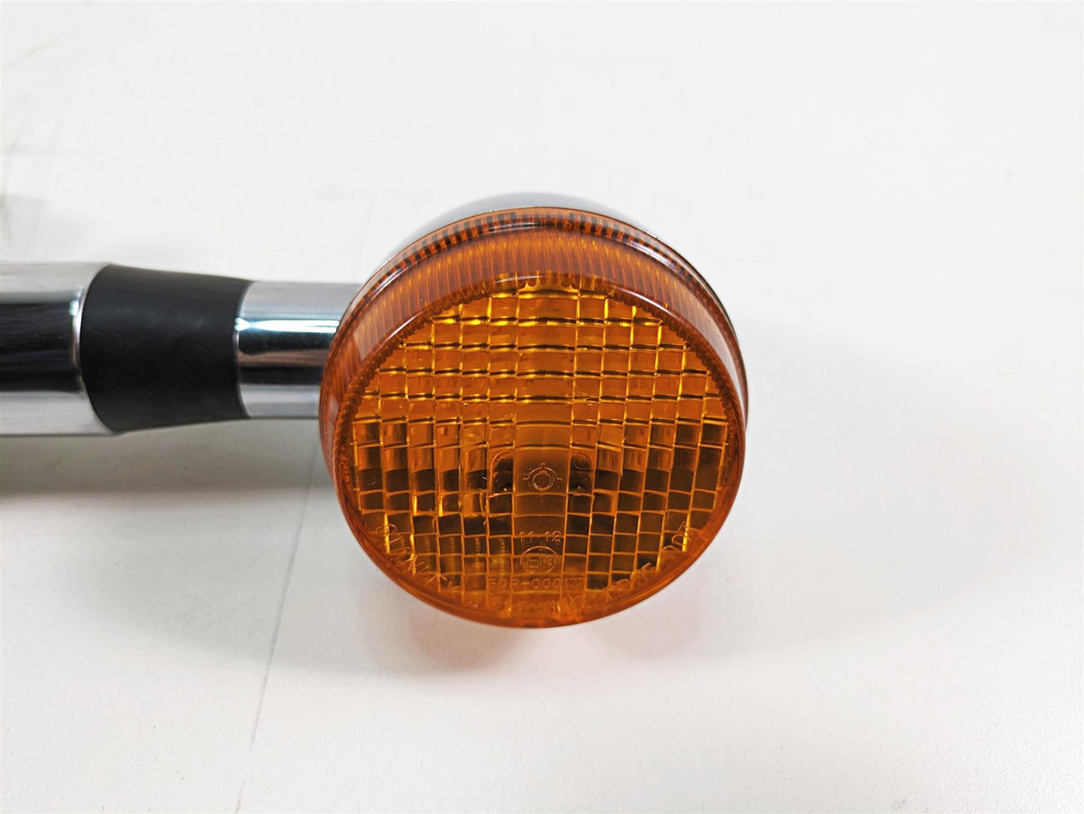 2006 Honda V-Twin VTX1300 R Front Blinker Turn Signal Set Bar 33490-MBA-000 {{ shop.shopifyCountryName }} - Mototech271