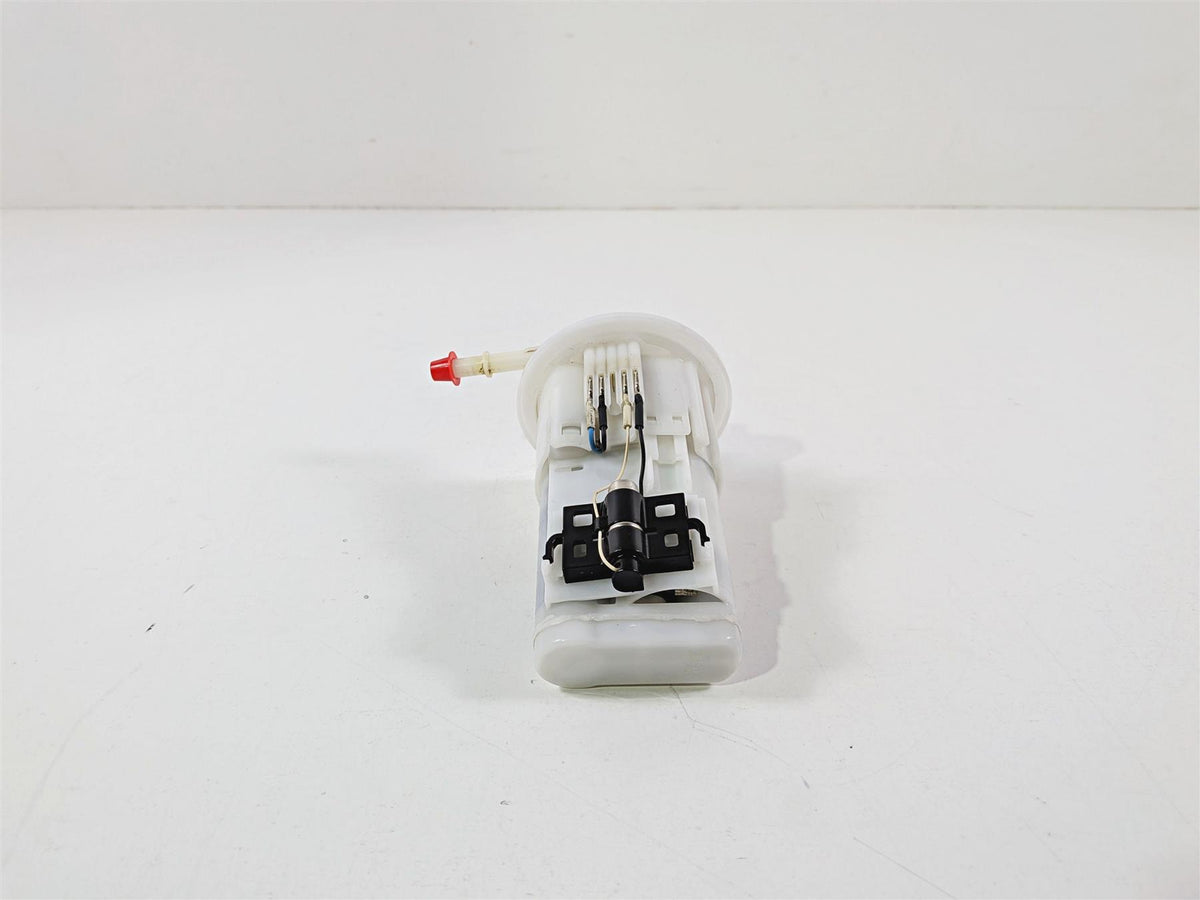 2024 Yamaha YZF R1 RN65 Fuel Gas Petrol Pump - Tested 2CR-13907-01-00 {{ shop.shopifyCountryName }} - Mototech271
