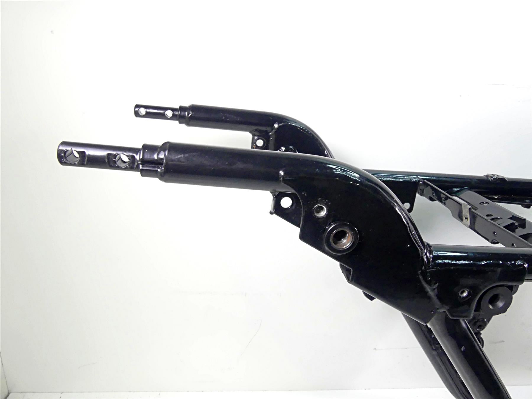 2004 Harley Touring FLHTCUI Electra Glide Straight Main Frame Chassis With Texas Salvage Title 47900-02A {{ shop.shopifyCountryName }} - Mototech271