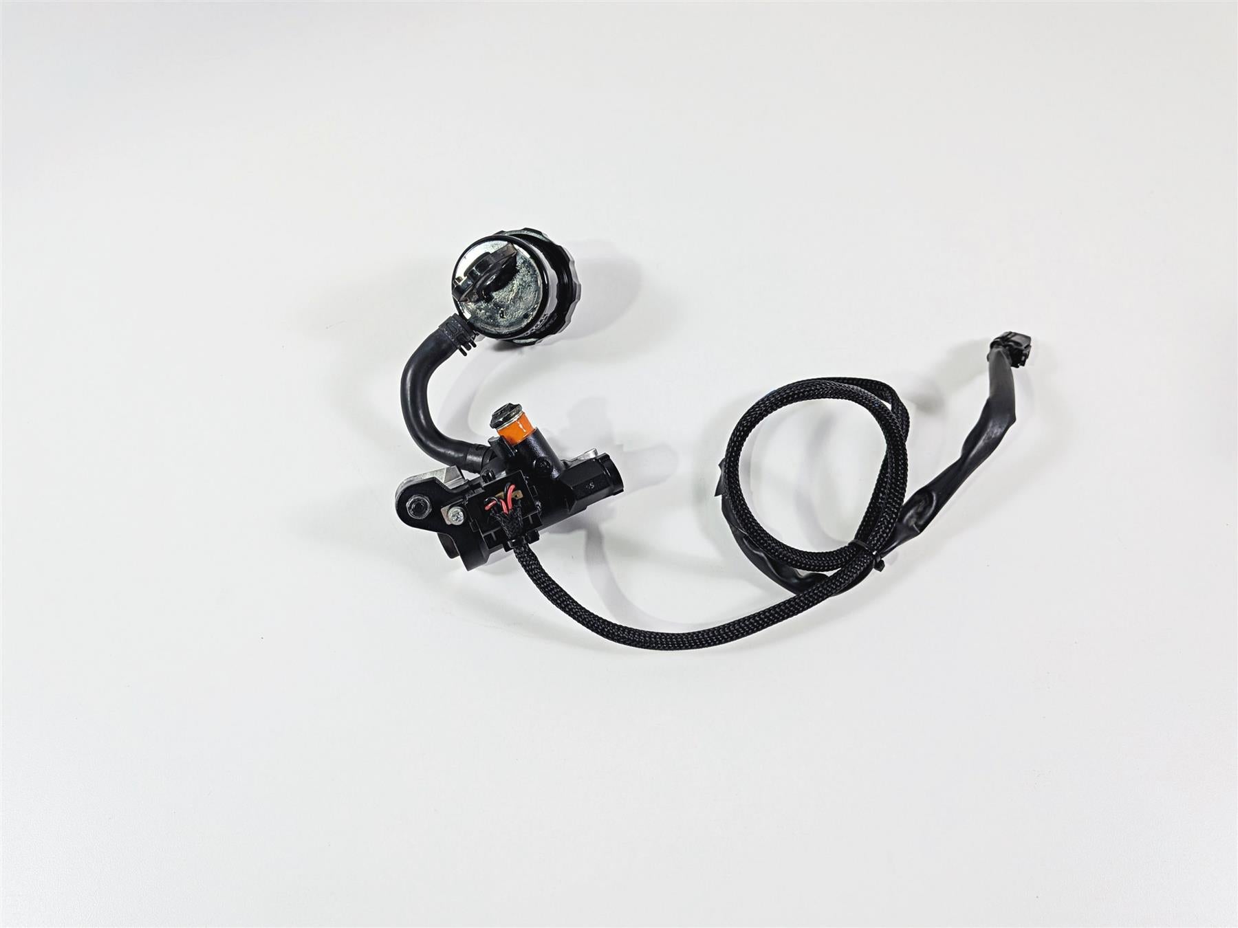 2023 Yamaha MT10 MTN1000 Front Radial Brake Pump Brembo B5Y-2583T-01-00 {{ shop.shopifyCountryName }} - Mototech271