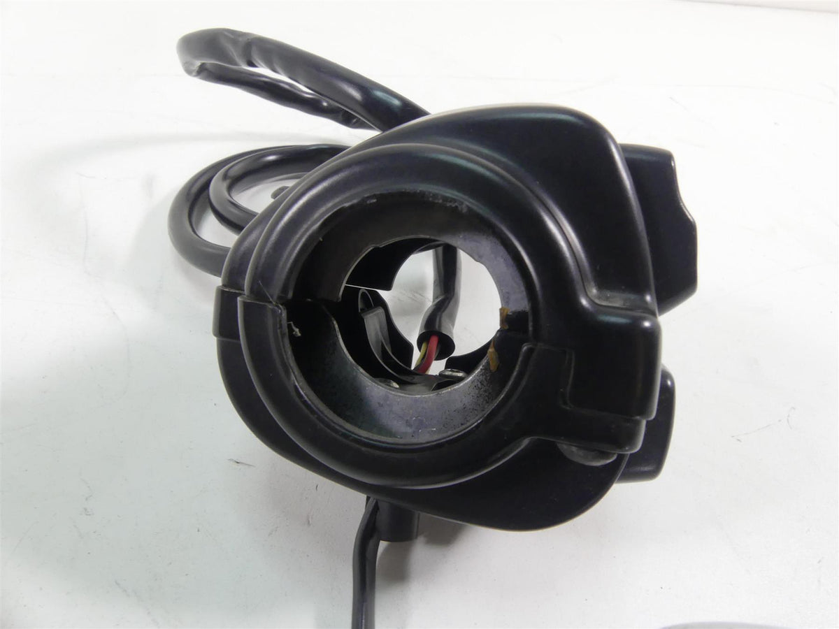 2014 Harley Dyna FXDF Fat Bob Left Hand Light Blinker Control Switch 72945-12 {{ shop.shopifyCountryName }} - Mototech271