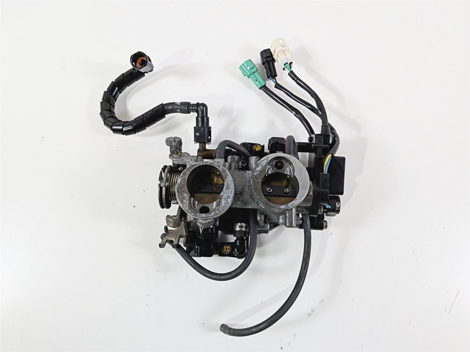 2006 Suzuki VL800 C50 Boulevard Throttle Body 13401-41F00 13401-41F01 {{ shop.shopifyCountryName }} - Mototech271