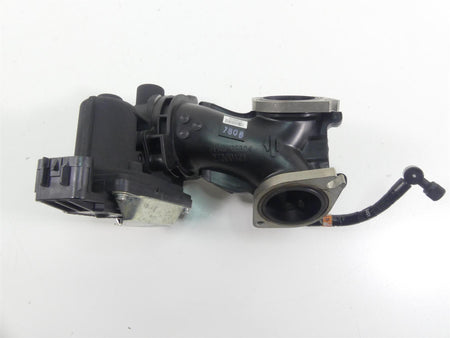 2018 Harley Softail FXFB Fat Bob Mikuni M8 Throttle Body Fuel Injection 27300122 {{ shop.shopifyCountryName }} - Mototech271