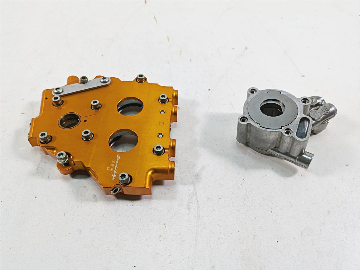 Harley Davidson Big Twin Screamin Eagle Cam Shaft Carrier & Oil Pump 25400018 {{ shop.shopifyCountryName }} - Mototech271