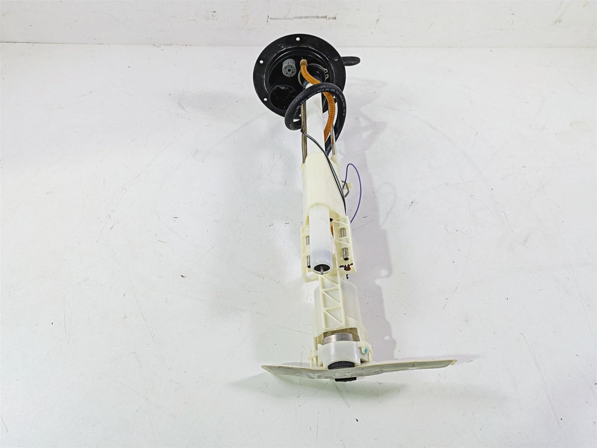 2013 Harley VRSCF Muscle Rod Fuel Gas Petrol Pump - Tested 75310-07 {{ shop.shopifyCountryName }} - Mototech271