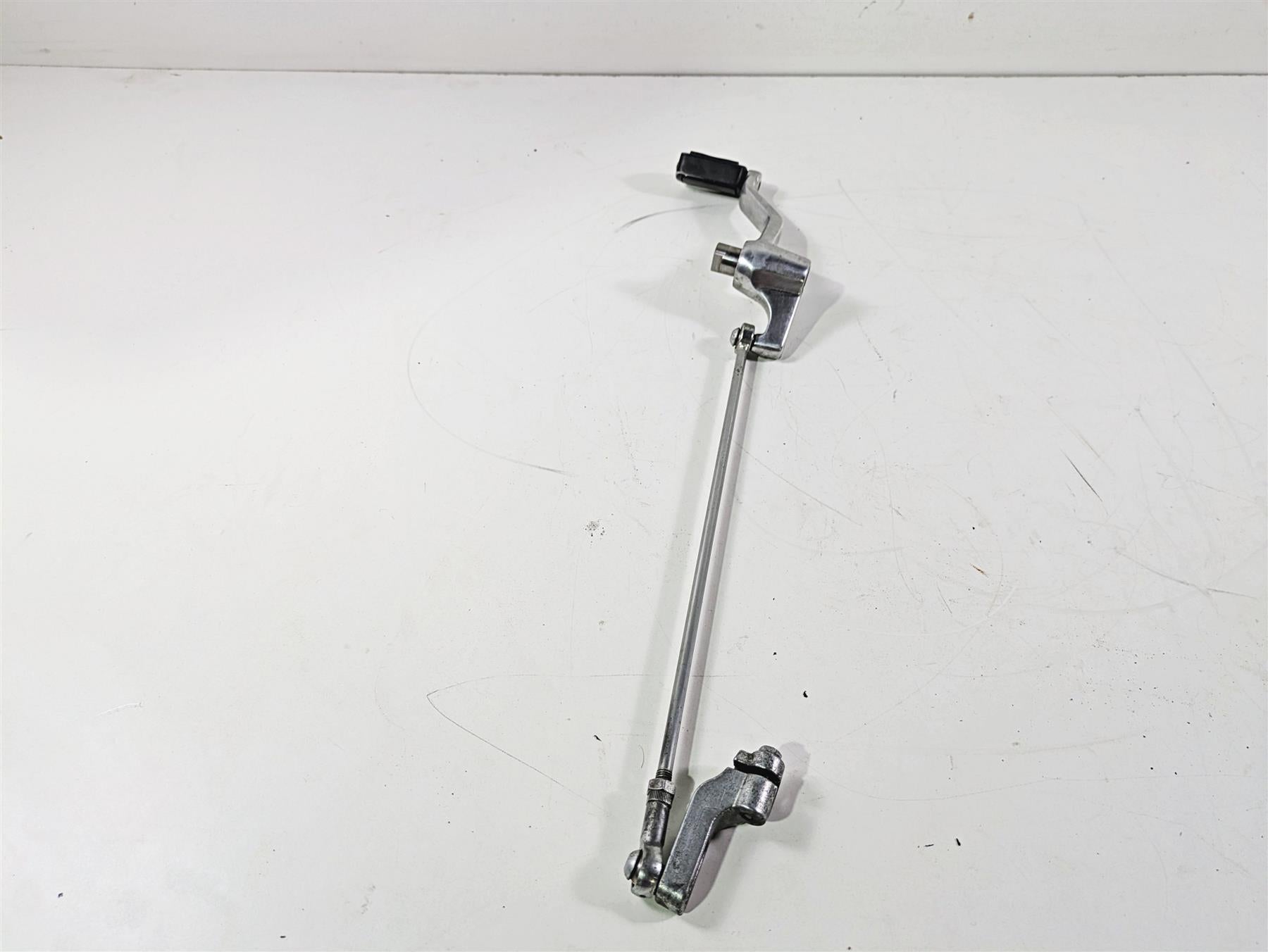 2016 Harley VRSCDX Night Rod Left Front Gear Selector & Shifter Parts 33757-01A {{ shop.shopifyCountryName }} - Mototech271