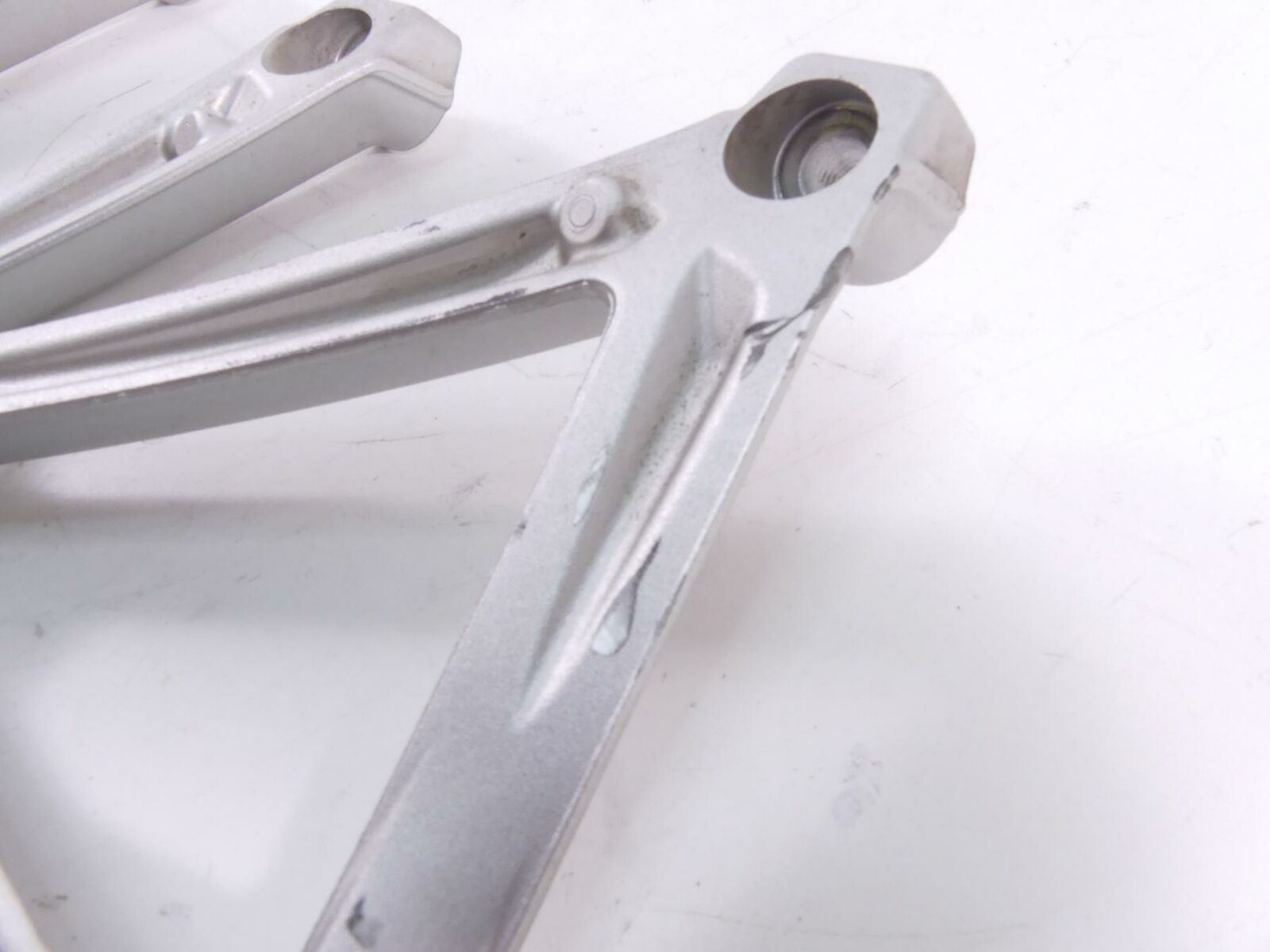 2017 BMW R1200GS GSW K50 Rear Passenger Foot Peg Footpeg Set 46718556265 {{ shop.shopifyCountryName }} - Mototech271