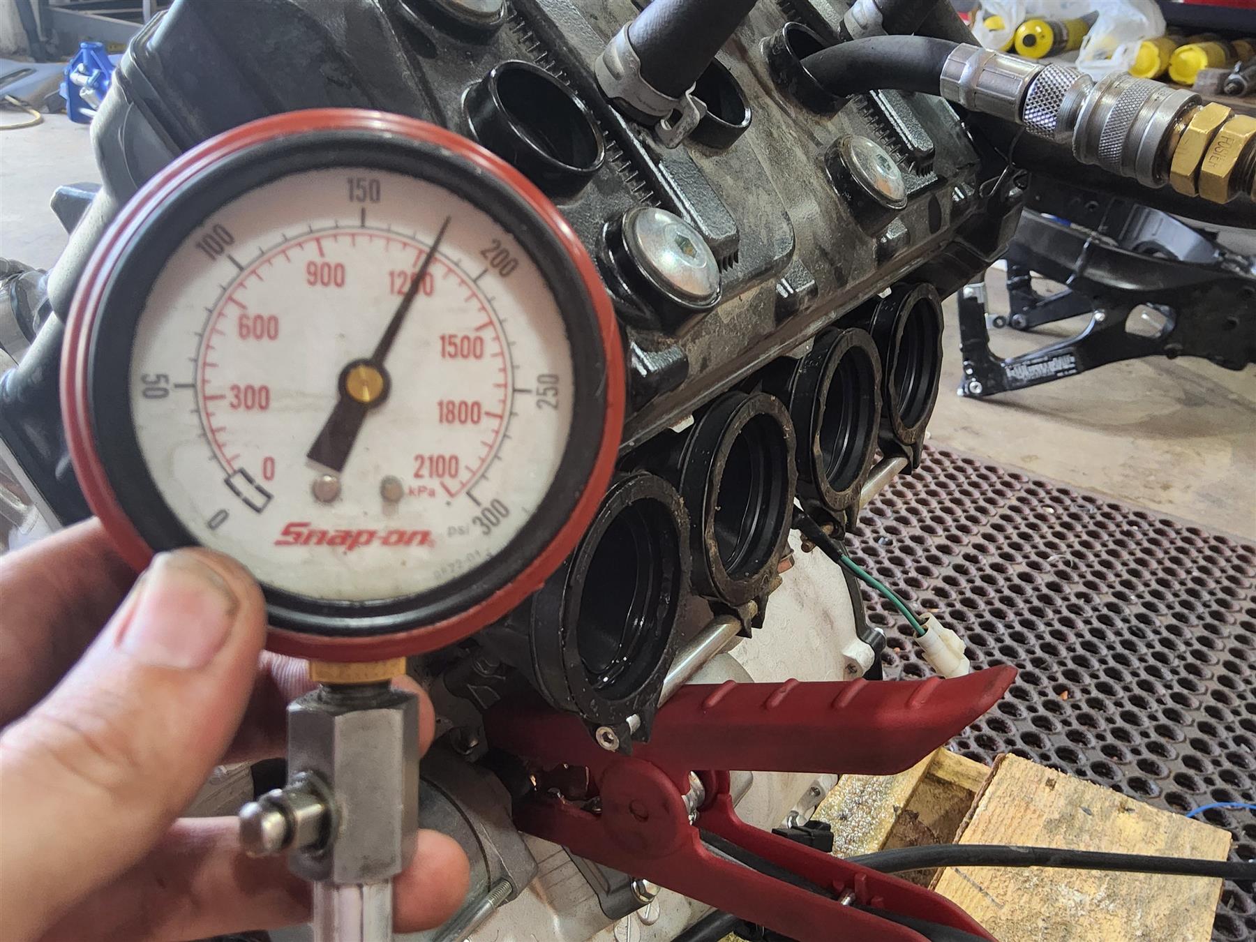 2024 Suzuki GSXR 600 Great Running Engine - Video -Compr Test 11302-14811 {{ shop.shopifyCountryName }} - Mototech271
