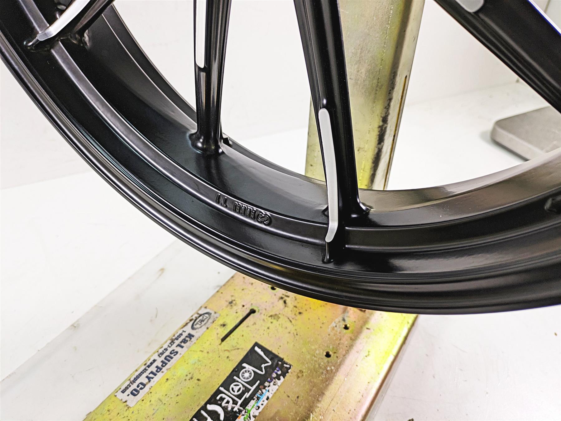 2020 Ducati Scrambler 1100 Sport Pro Straight 18x3.5 Front Wheel Rim 50122321AA {{ shop.shopifyCountryName }} - Mototech271