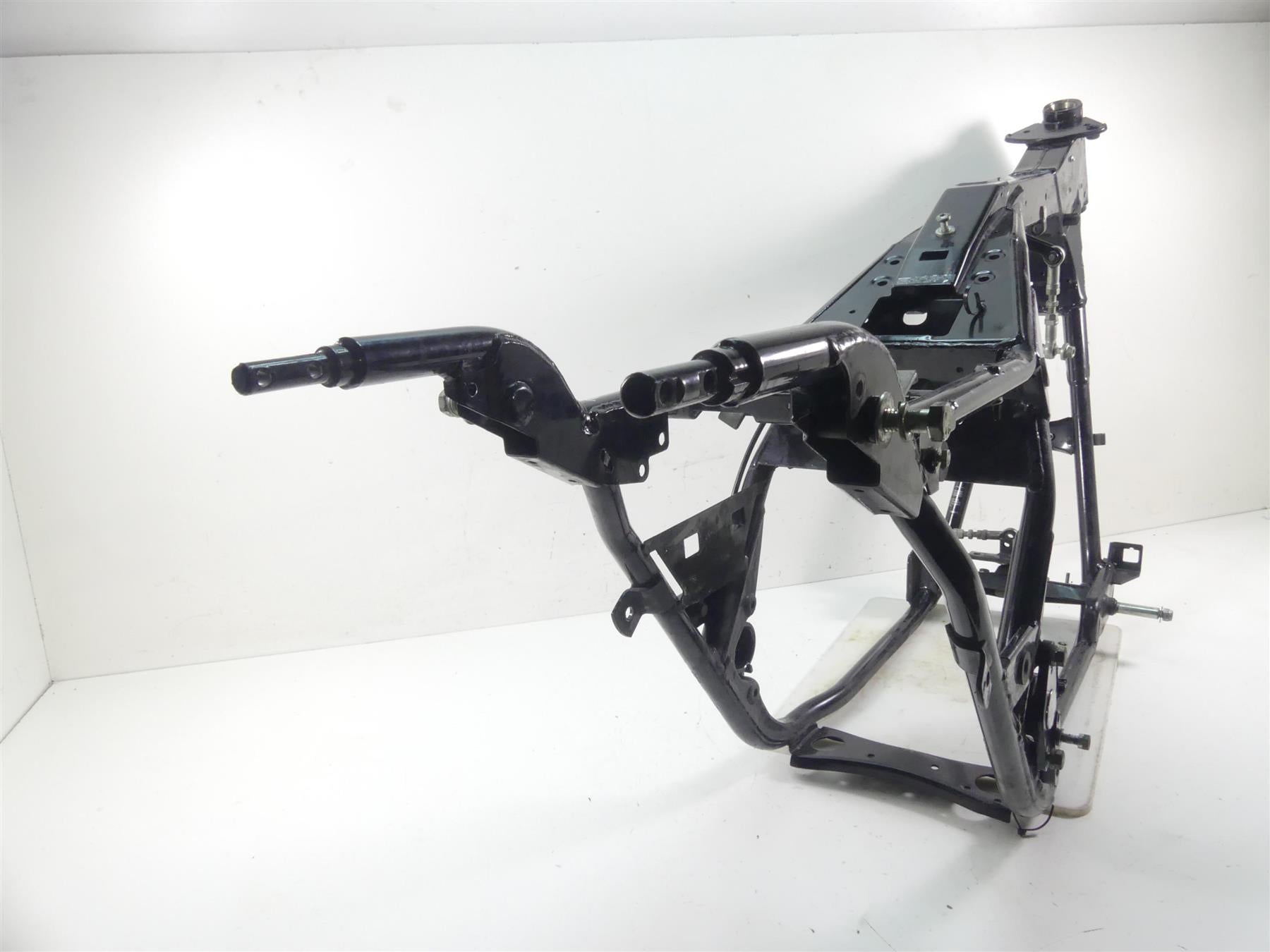 2005 Harley Touring CVO FLHTCSE Electra Glide Frame Chassis -Read With Salvage New York Title 47900-02A {{ shop.shopifyCountryName }} - Mototech271