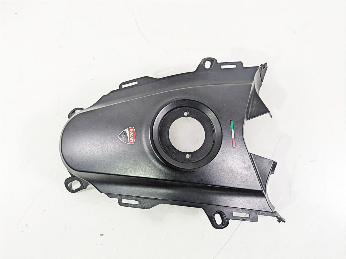 2015 Ducati Hypermotard 821 SP Center Tank Fairing Cover Cowl 48015671B {{ shop.shopifyCountryName }} - Mototech271