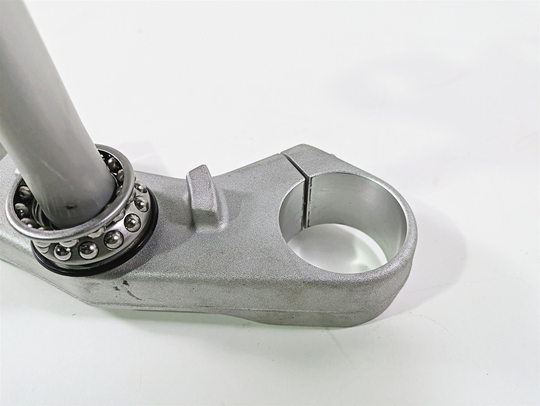 2015 Triumph Tiger Explorer XC Lower Upper Triple Tree Set T2041550 T2041622 {{ shop.shopifyCountryName }} - Mototech271