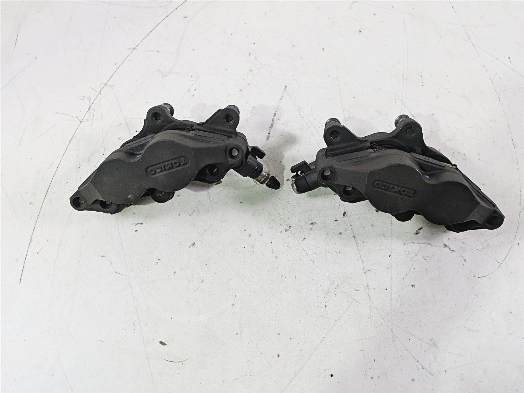 2015 BMW K1600 GT K48 Front Brake Caliper Set Tokico 34117726766 34117728943 {{ shop.shopifyCountryName }} - Mototech271
