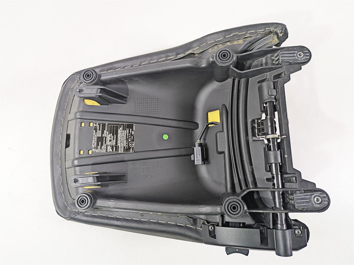2016 BMW R1200RT K52 Rear Heated Passenger Seat Saddle 52537728824 {{ shop.shopifyCountryName }} - Mototech271