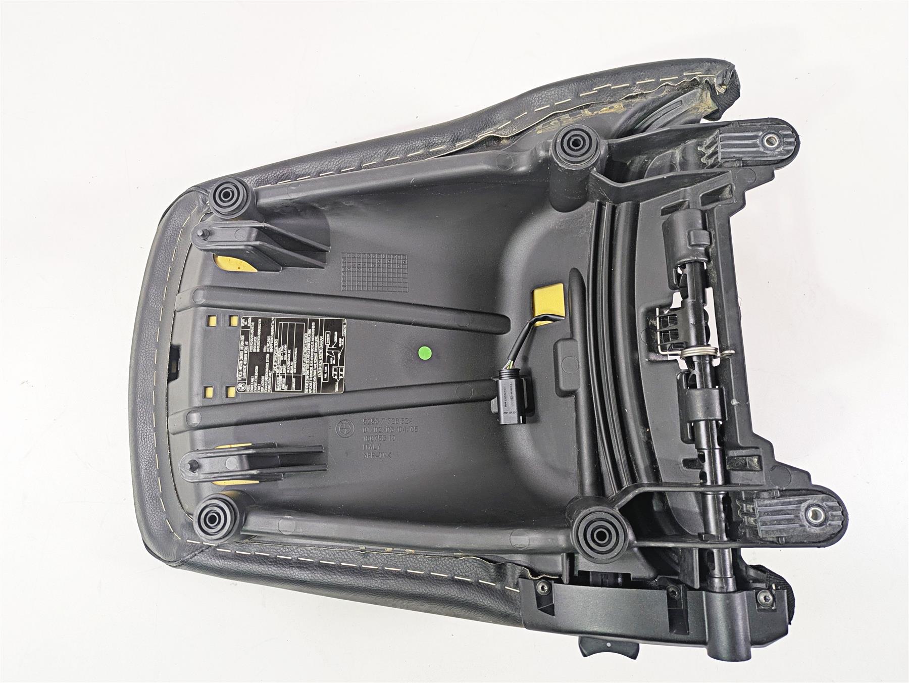 2016 BMW R1200RT K52 Rear Heated Passenger Seat Saddle 52537728824 {{ shop.shopifyCountryName }} - Mototech271