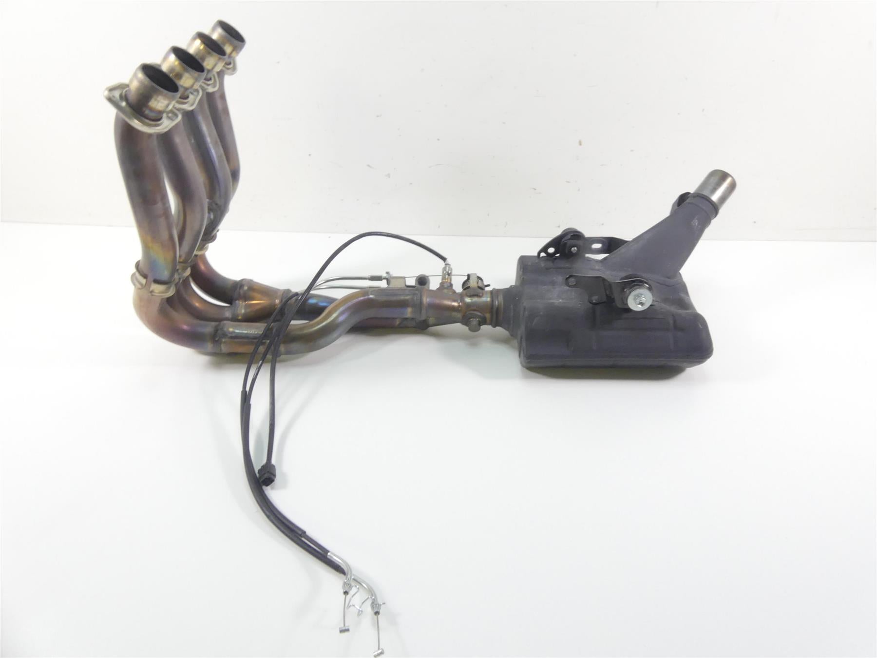 2022 Suzuki GSXR750 Exhaust Header Manifold Pipe 14100-15J00 {{ shop.shopifyCountryName }} - Mototech271