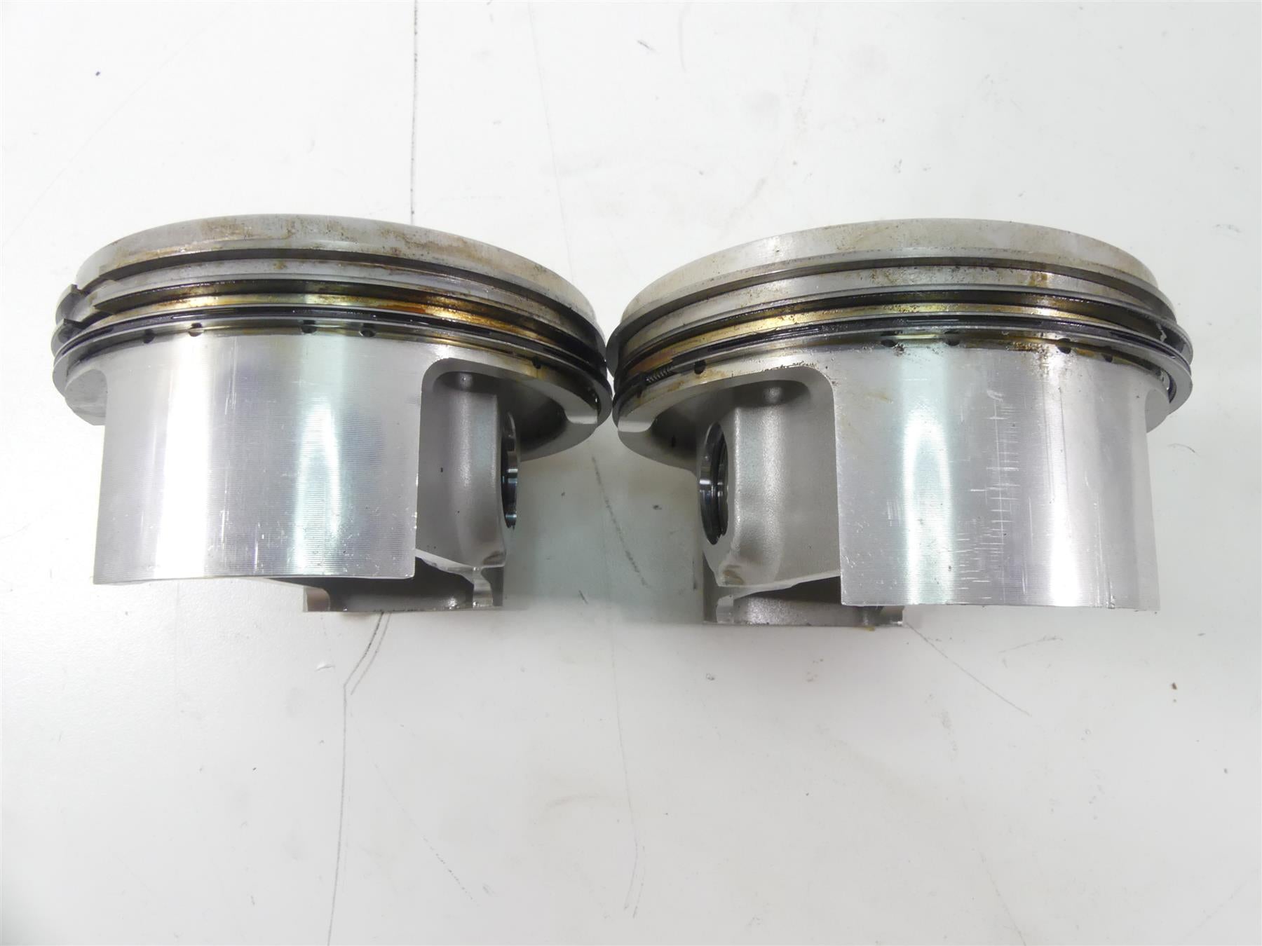 2004 Aprilia RSV1000 R Mille Cylinder Jugs & Piston Set AP0613418 {{ shop.shopifyCountryName }} - Mototech271