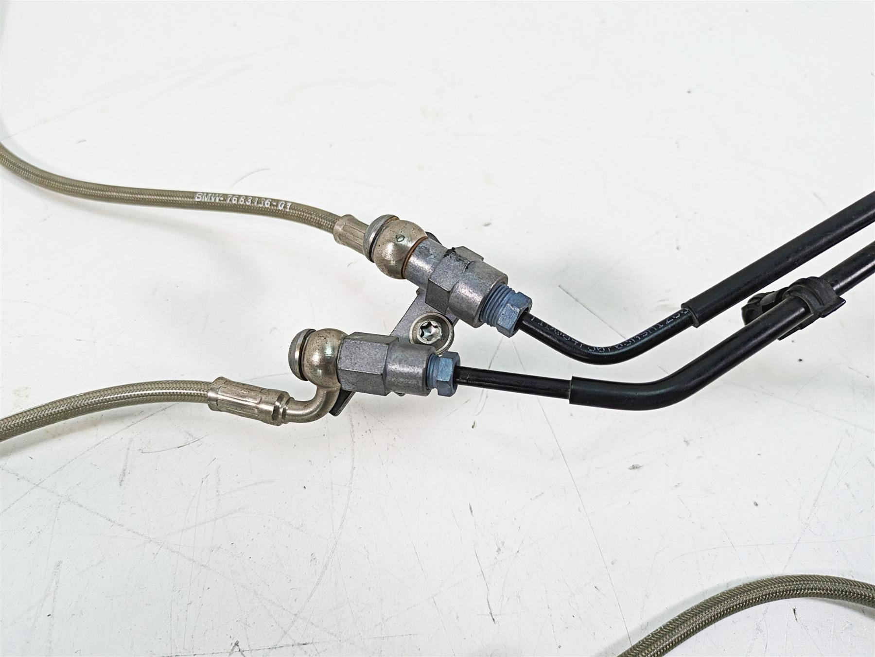 2007 BMW R1200GS K255 Adv Front Abs Brake Line Set 34327720825 7683136 7666805 {{ shop.shopifyCountryName }} - Mototech271