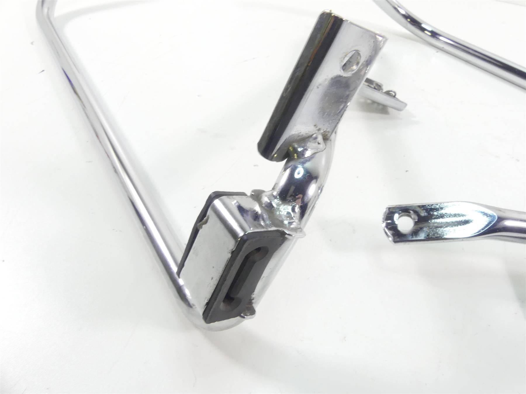 2013 Harley Touring FLHX Street Glide Chrome Saddlebag Support Set 49206-09A {{ shop.shopifyCountryName }} - Mototech271