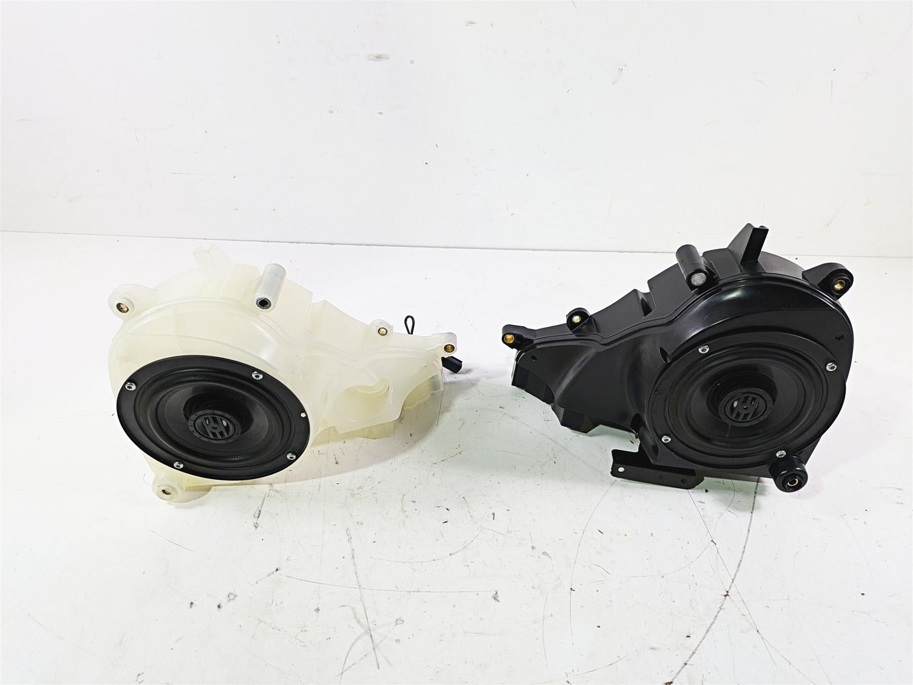 2015 Harley Touring FLHTKL E -Glide Low Speaker & Housing Set 57000175
