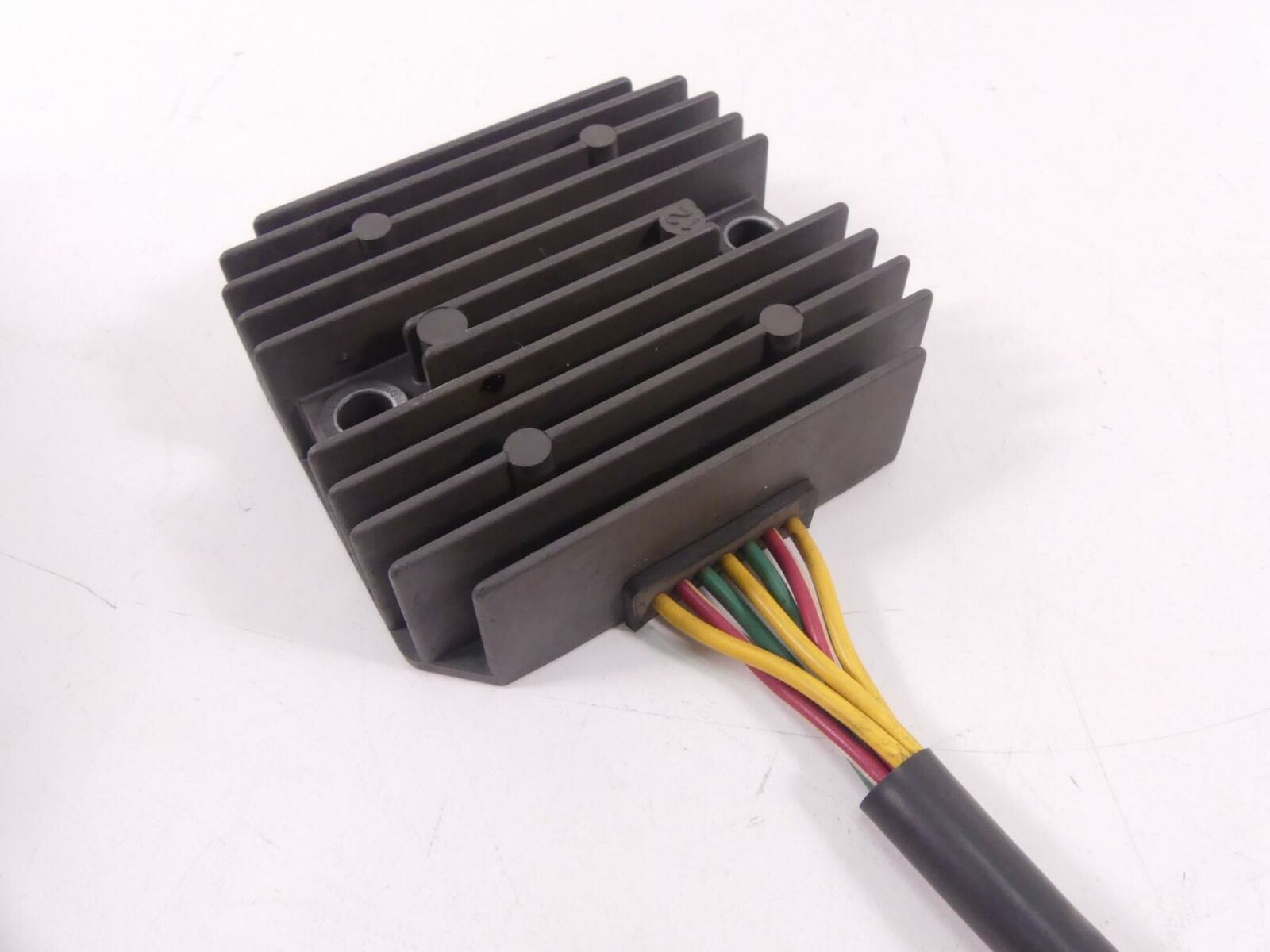 2002 Honda VT1100C2 Shadow Sabre Rectifier Voltage Regulator 31600-MCK-A01 {{ shop.shopifyCountryName }} - Mototech271