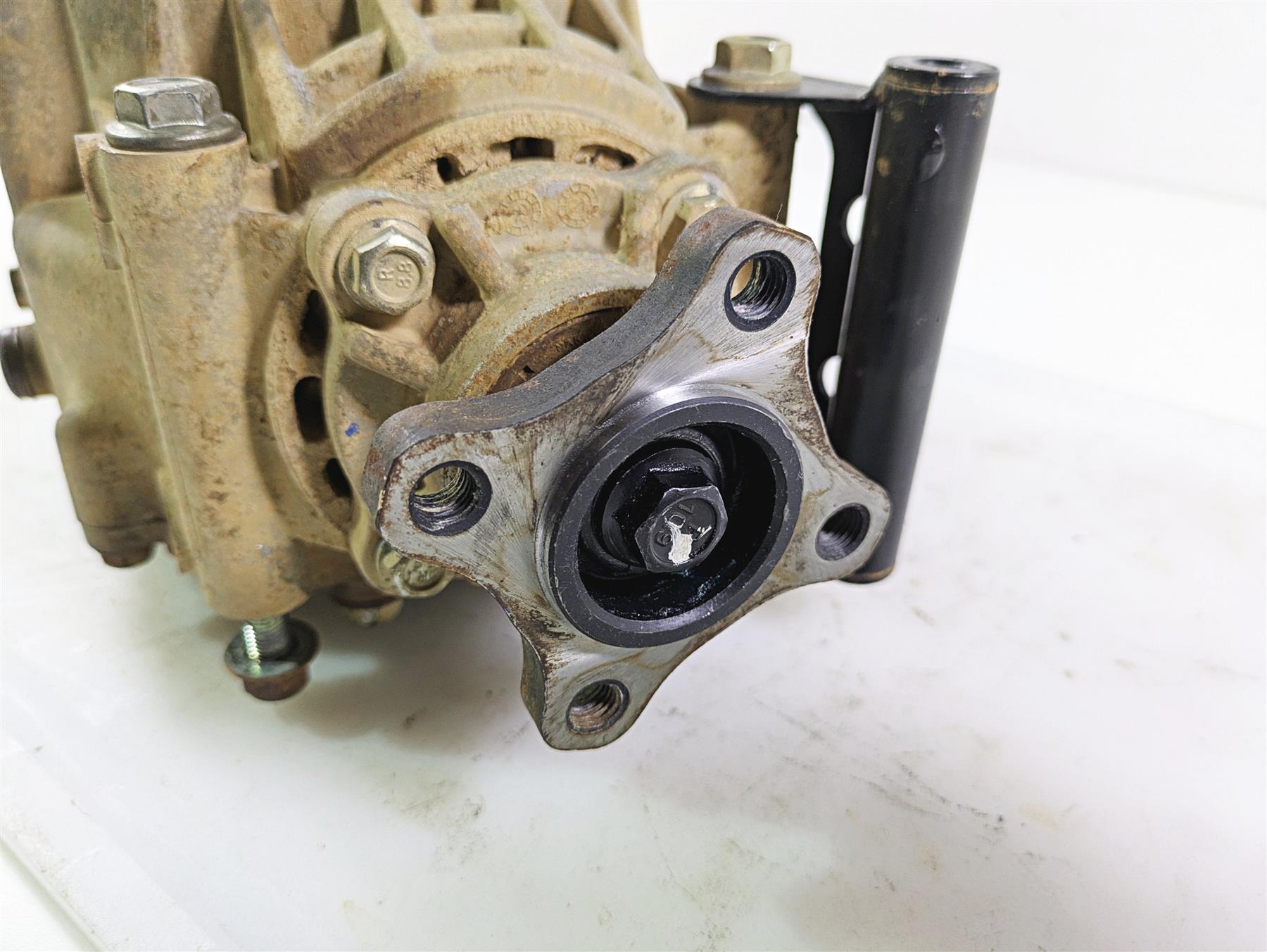 2021 CFMoto Zforce 950 Sport Rear Differential Gear Box 419mi Q860-330000-40002 {{ shop.shopifyCountryName }} - Mototech271