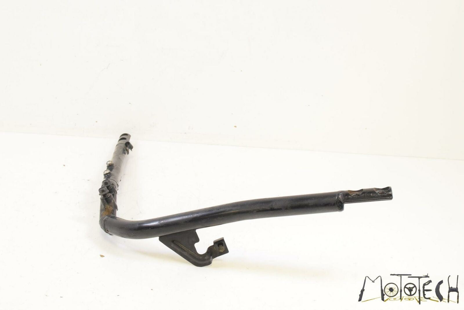 2002 Yamaha XVS1100 V-Star Classic Right Frame Down Tube Rail 5EL-21150-00-00 {{ shop.shopifyCountryName }} - Mototech271