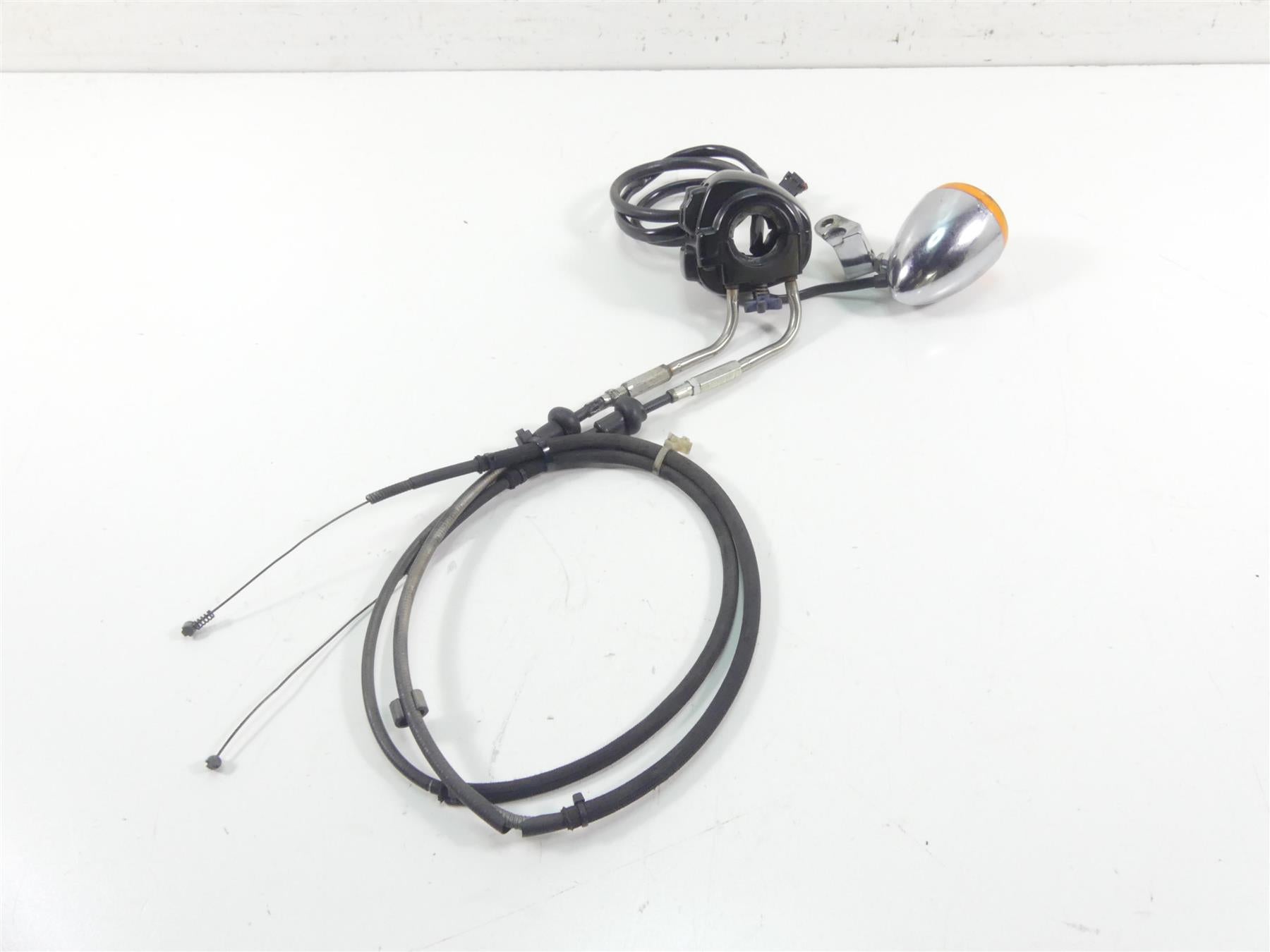 2014 Harley FXDF Dyna Fat Bob Right Control Switch + Blinker - Read 72944-12 {{ shop.shopifyCountryName }} - Mototech271