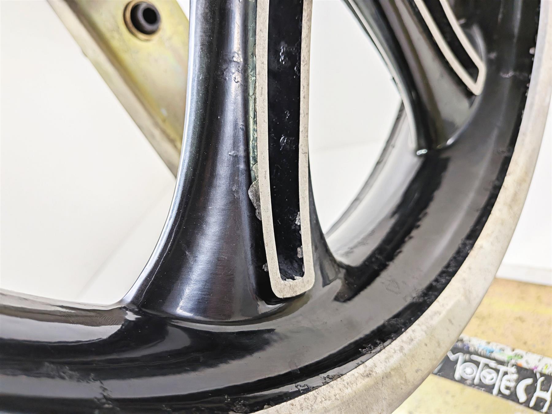 2016 Victory Cross Country Straight Front Wheel Rim 18x3.5 1521383 {{ shop.shopifyCountryName }} - Mototech271