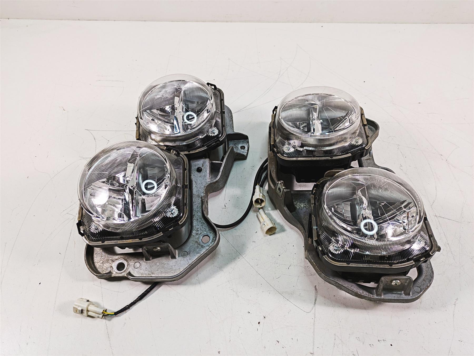 2018 Yamaha YXZ1000R EPS SS Headlight Head Light Lamp Set 2UD-84300-00-00 {{ shop.shopifyCountryName }} - Mototech271