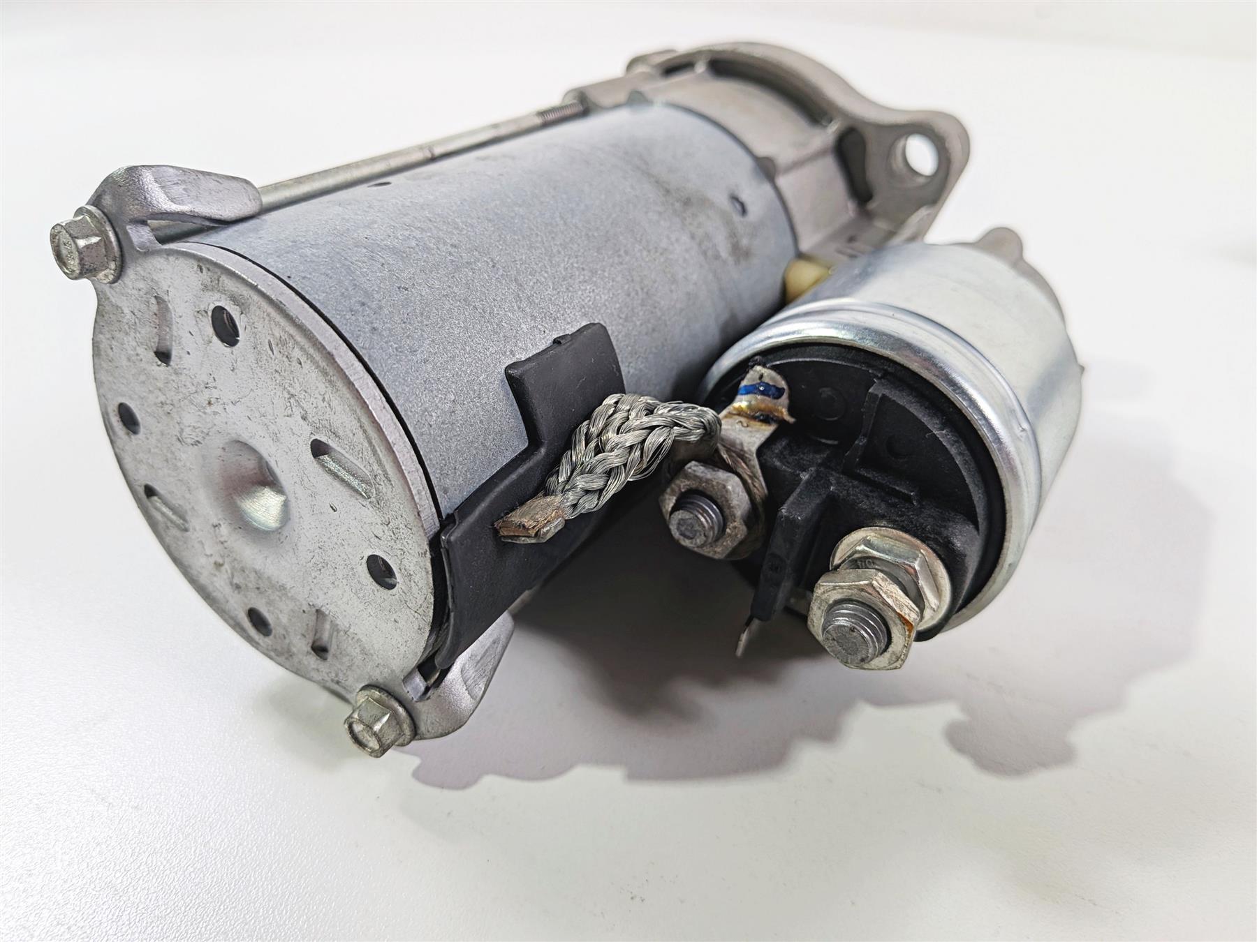 2023 BMW R nineT Scrambler K23 Engine Starter Motor & Cover 12417712231 {{ shop.shopifyCountryName }} - Mototech271