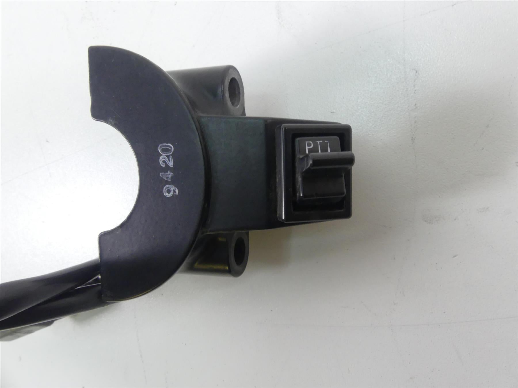 1995 Harley Touring FLHTCU Electra Glide Clutch Perch Clamp PTT Switch 45043-89 {{ shop.shopifyCountryName }} - Mototech271