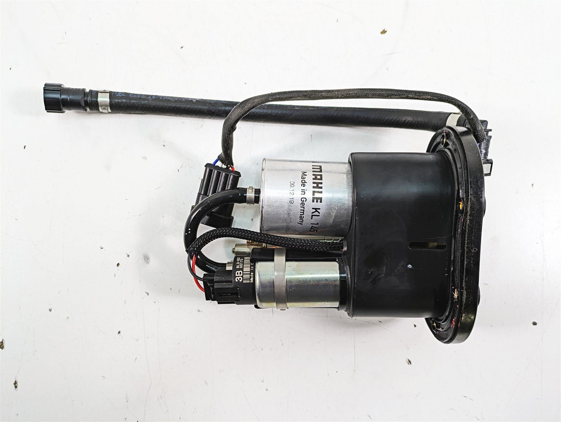 2020 Aprilia Tuono V4 Factory Fuel Gas Petrol Pump 776miles only B043925 {{ shop.shopifyCountryName }} - Mototech271