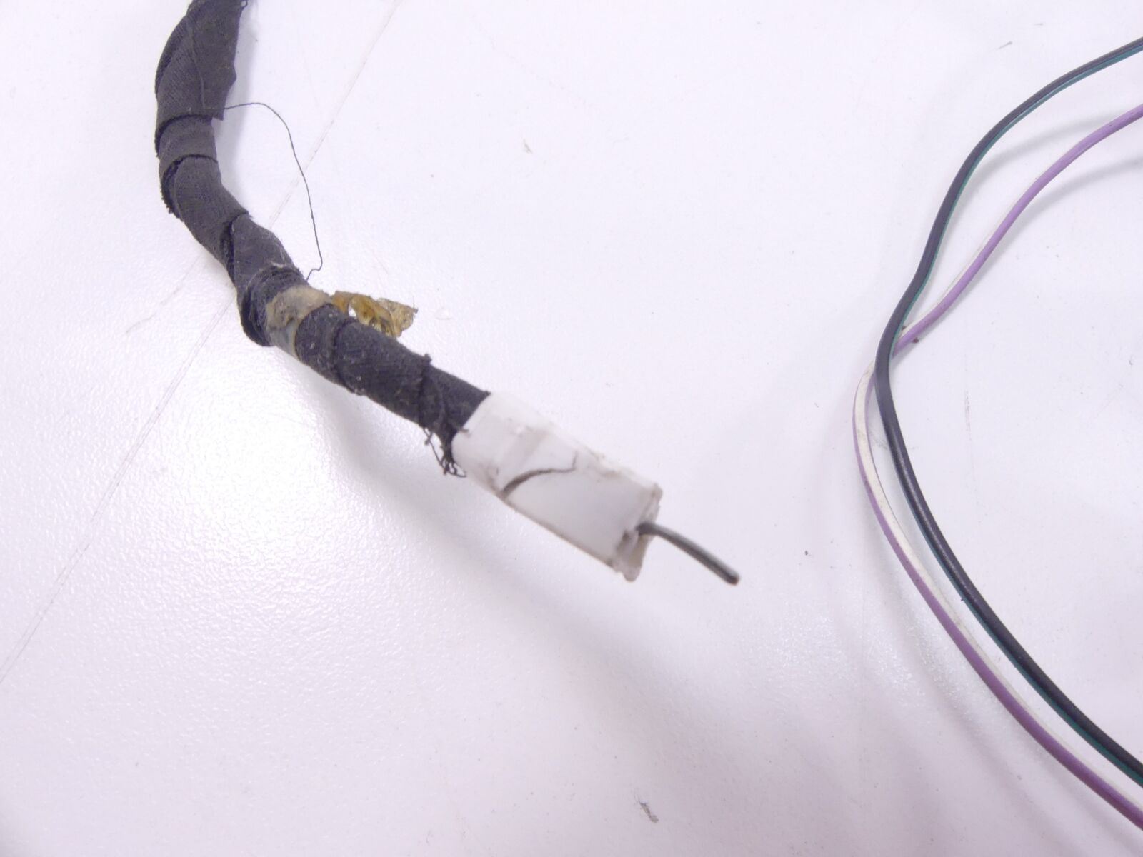 2009 Harley FLHTC CVO Electra Glide Front Fairing Wiring Harness 70232-08 {{ shop.shopifyCountryName }} - Mototech271