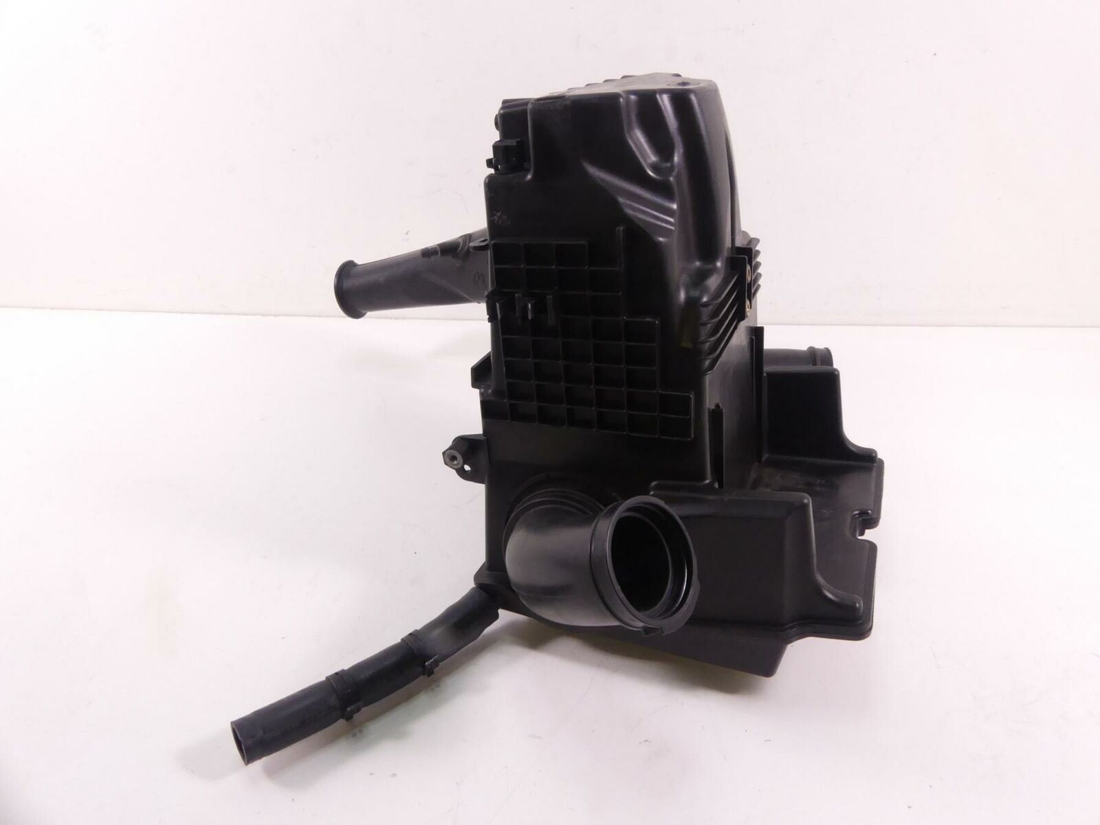 2010 BMW R1200GS Adventure K255 Air Box Cleaner Breather Filter Duct 13717720354 {{ shop.shopifyCountryName }} - Mototech271