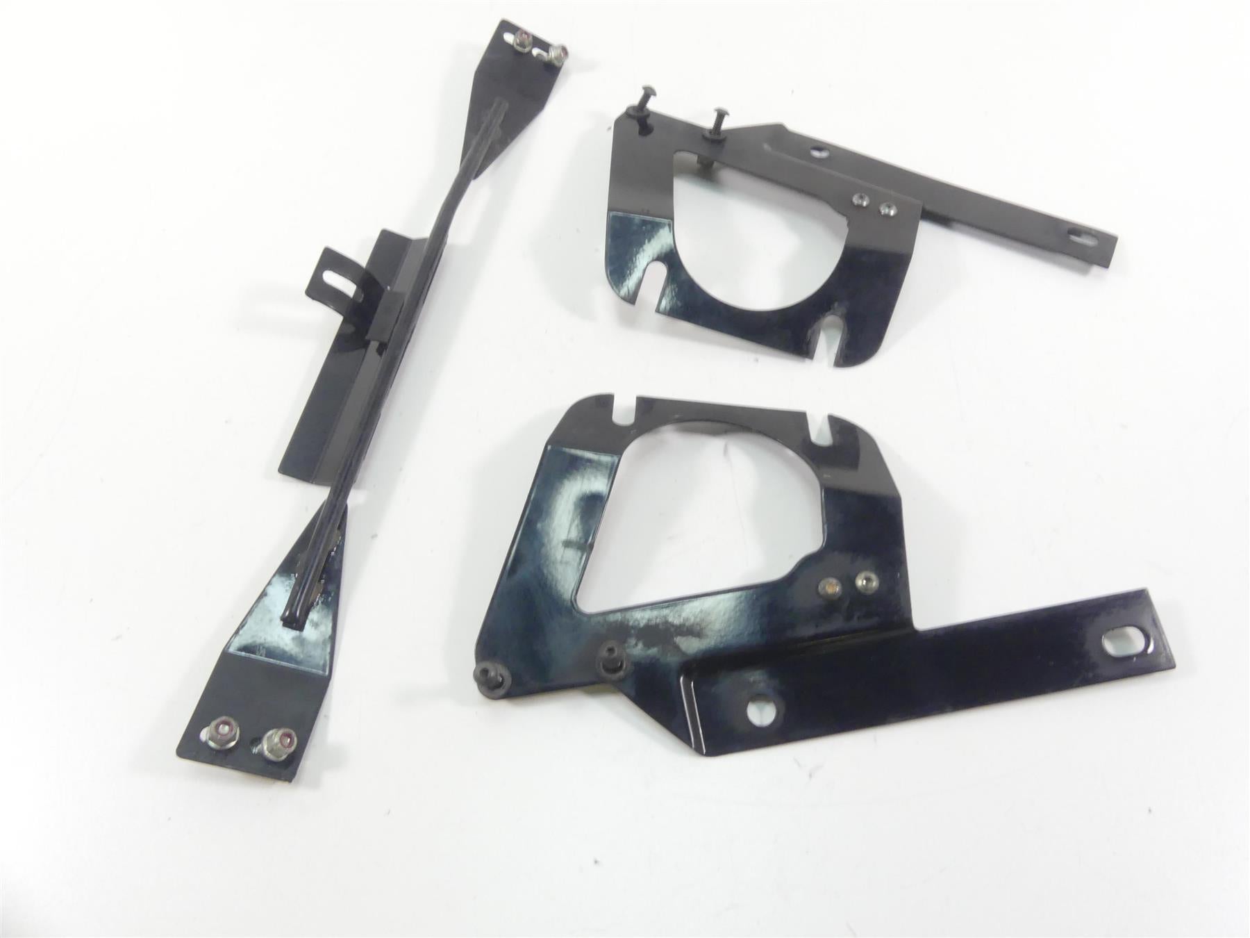 1995 Harley Touring FLHTCU Electra Glide Front Fairing Mount Brackets 58478-86A {{ shop.shopifyCountryName }} - Mototech271