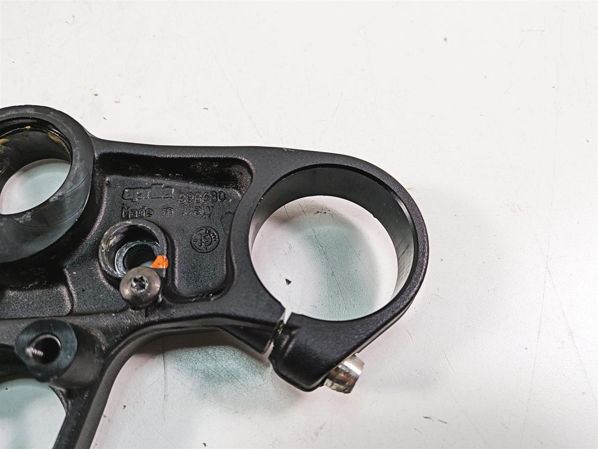 2020 Aprilia Tuono V4 Factory Upper Triple Tree Steering Clamp 2B005702 898680 {{ shop.shopifyCountryName }} - Mototech271