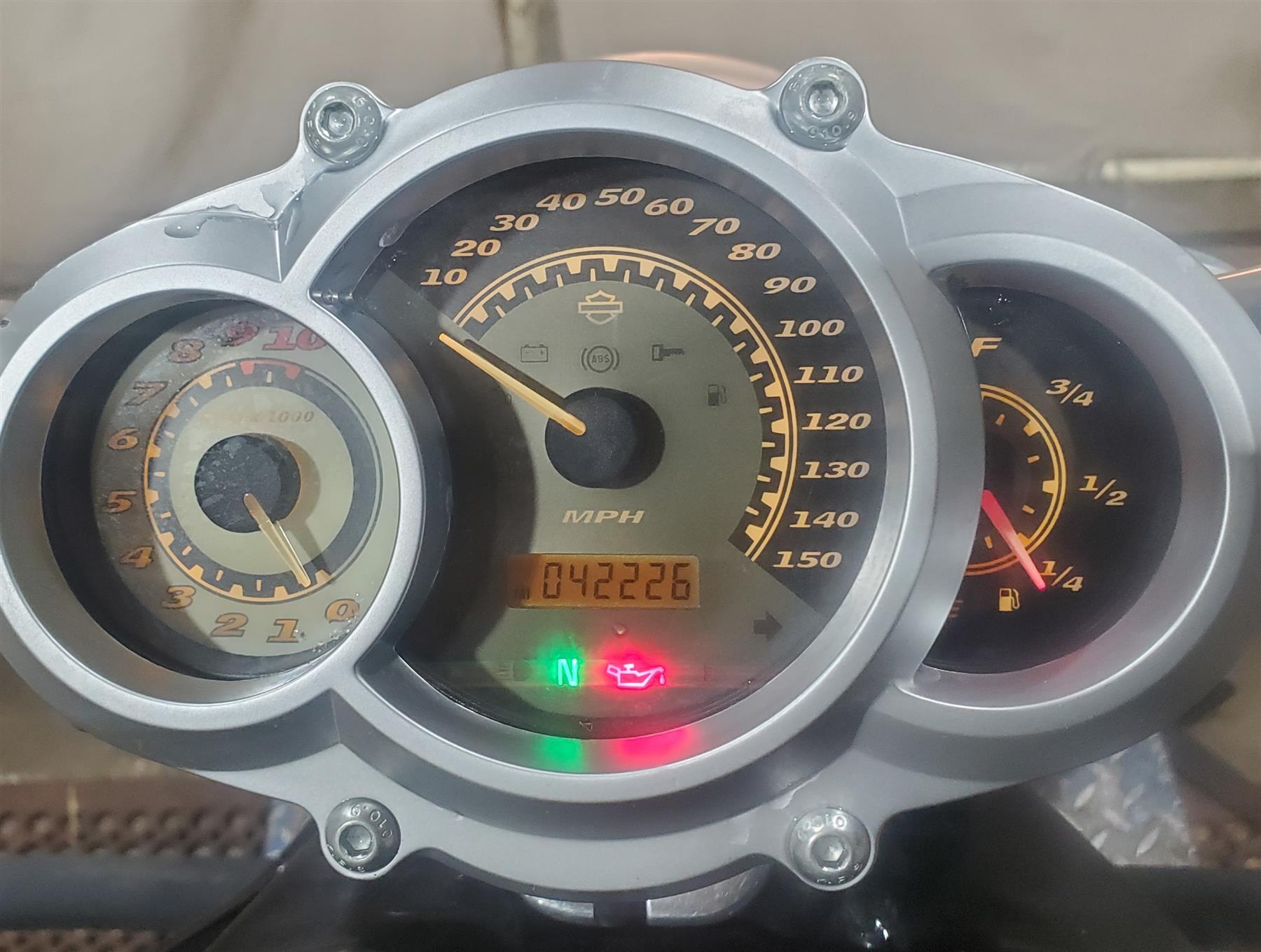 2012 Harley VRSCF Muscle V Rod Gauges Speedometer Instrument - 42k 71962-09A {{ shop.shopifyCountryName }} - Mototech271