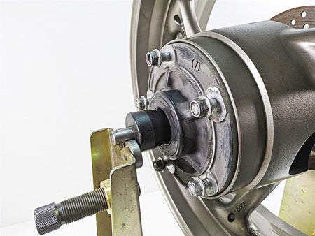2009 Suzuki GSXR750 K9 Straight 17x5.5 Enkei Rear Wheel Rim 64111-37H00 {{ shop.shopifyCountryName }} - Mototech271