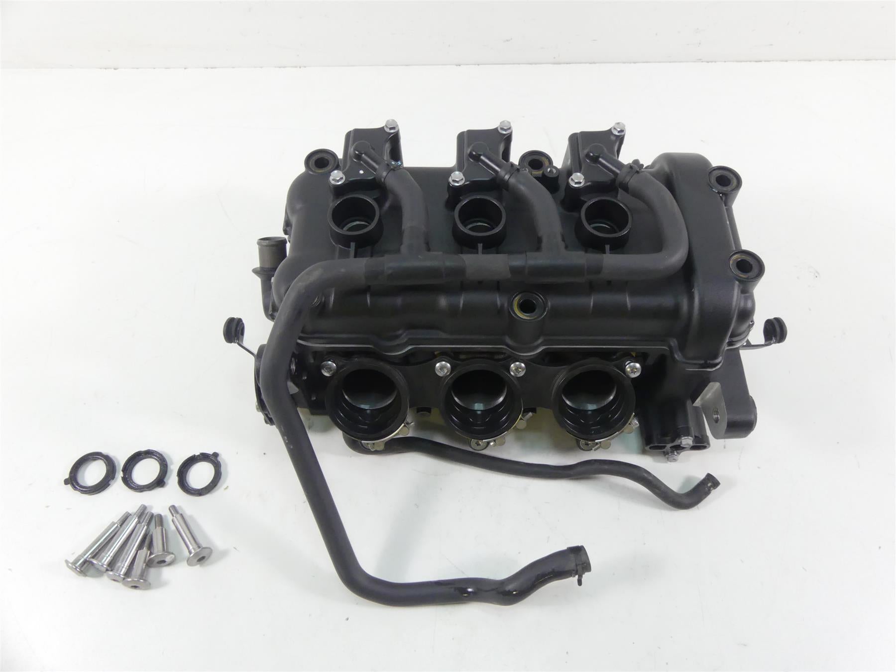 2020 Triumph Speed Triple RS 1050 Nice Cylinderhead Cylinder Head T1150818 {{ shop.shopifyCountryName }} - Mototech271