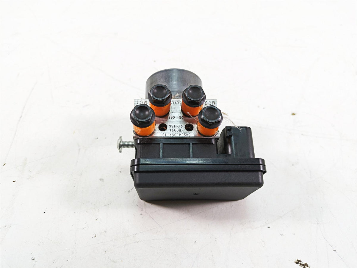 2016 Ducati Panigale 1299 S Abs Brake Pump Unit Module 54240581B 54240571B {{ shop.shopifyCountryName }} - Mototech271
