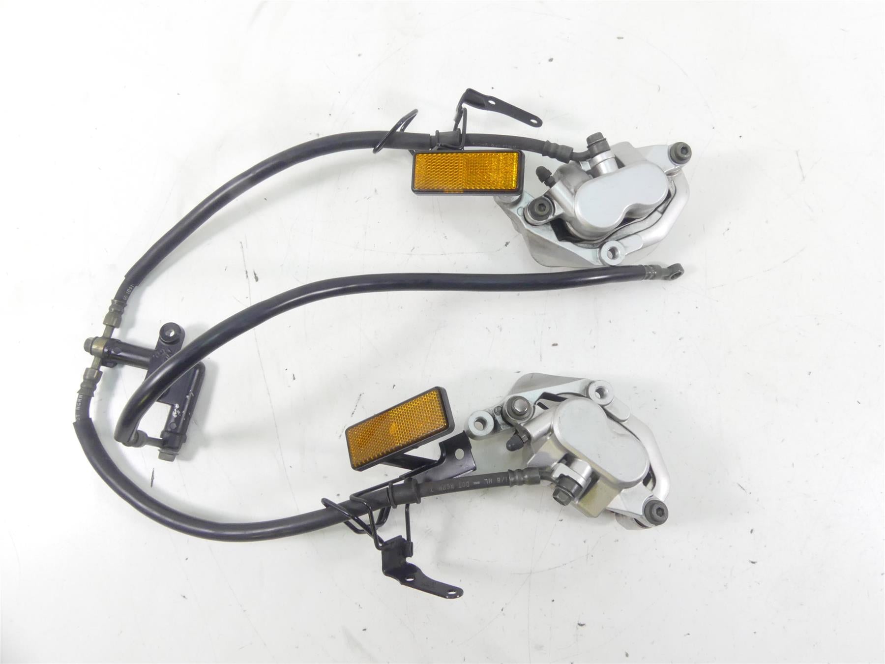 2001 Yamaha XV1600 Road Star Front Brake Caliper + Lines Set 4WM-2580U-00-00 {{ shop.shopifyCountryName }} - Mototech271