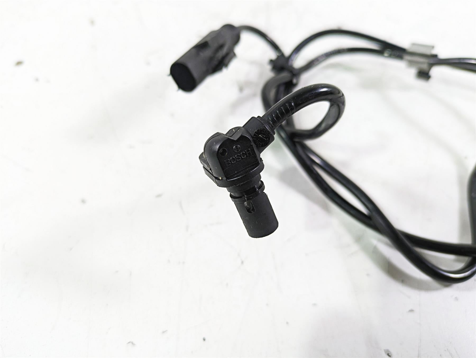 2017 BMW S1000R K47 Front Abs Brake Wheel Speed Sensor - Read 34527715117 {{ shop.shopifyCountryName }} - Mototech271