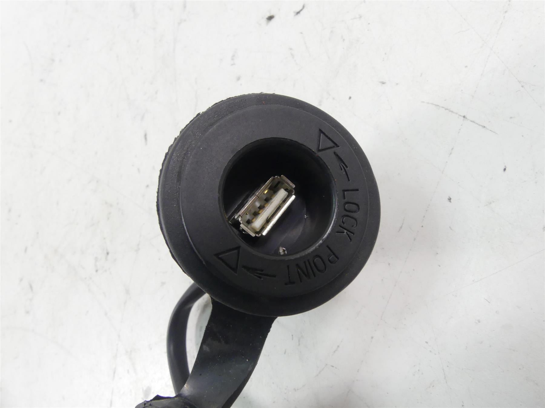 2020 Ducati Multistrada 1260 Enduro USB Phone Charing Plug {{ shop.shopifyCountryName }} - Mototech271