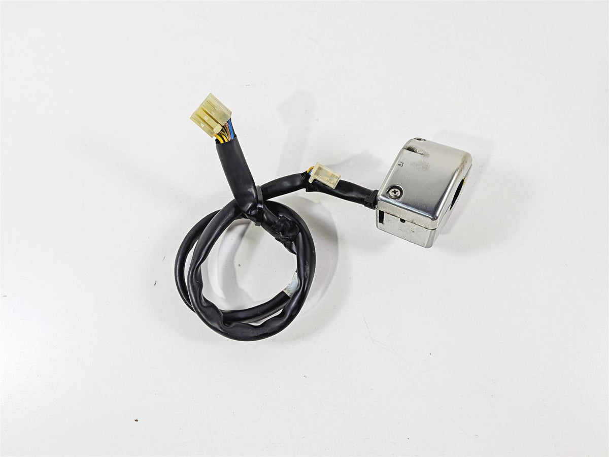 2006 Yamaha XVZ1300 Royal Star Left Hand Light Control Switch 1D6-83973-00-00 {{ shop.shopifyCountryName }} - Mototech271