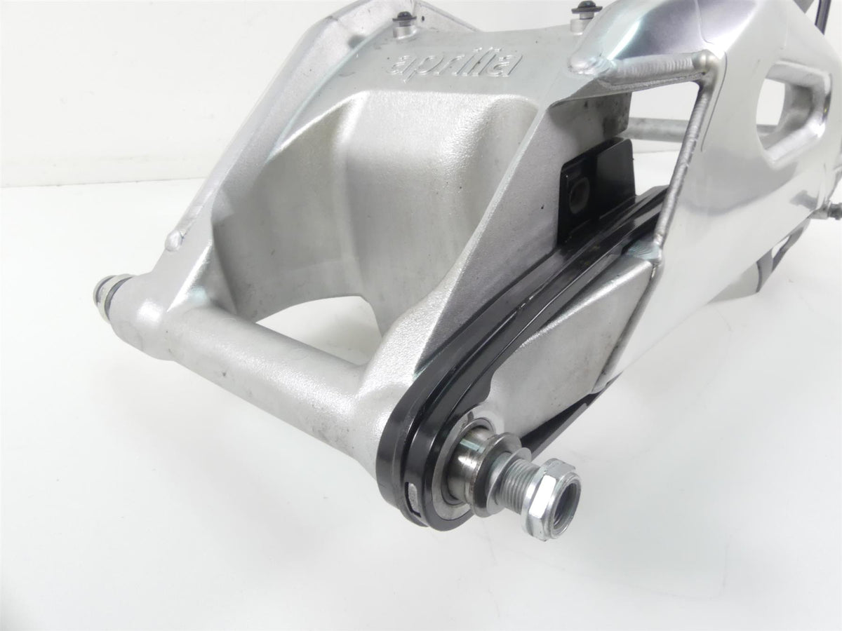 2019 Aprilia Tuono V4 RR Factory Rear Swingarm Swing Arm + Axle - Read 2B001289 {{ shop.shopifyCountryName }} - Mototech271