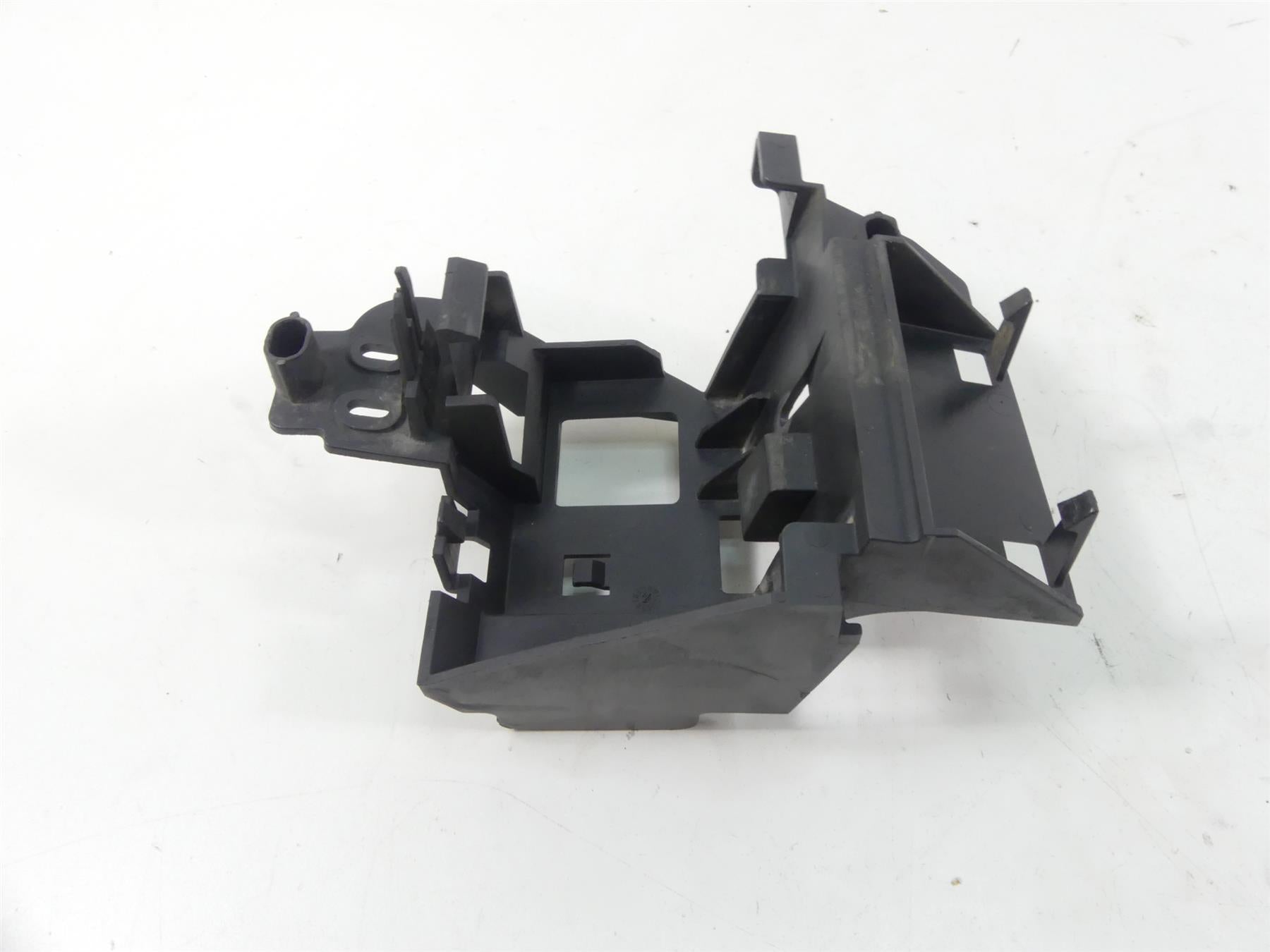 2015 Harley FLS Softail Slim Electric Holder Plastic Set 70354-11 {{ shop.shopifyCountryName }} - Mototech271