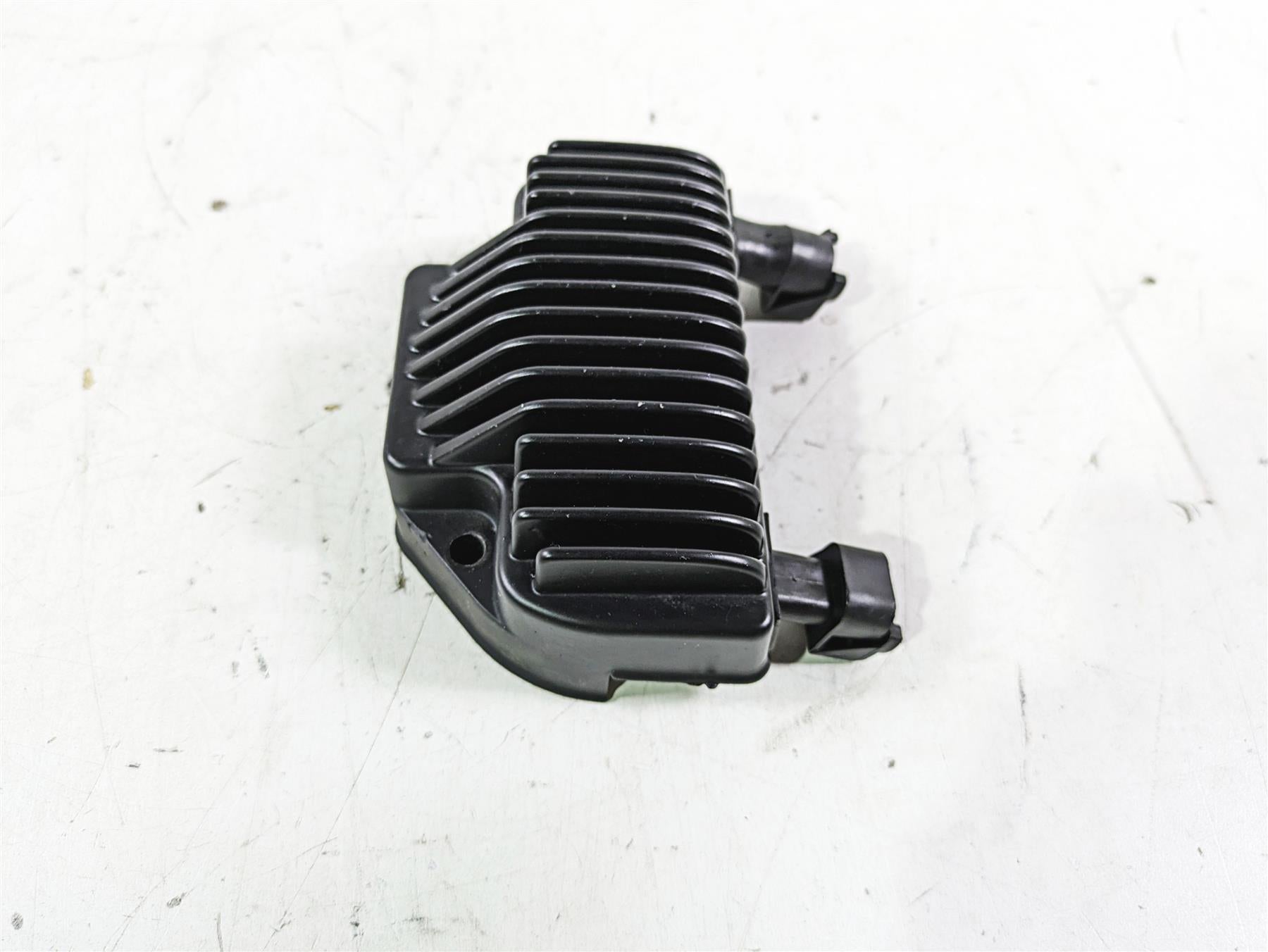 2013 Harley FXDWG Dyna Wide Glide Rectifier Voltage Regulator 74631-08A {{ shop.shopifyCountryName }} - Mototech271